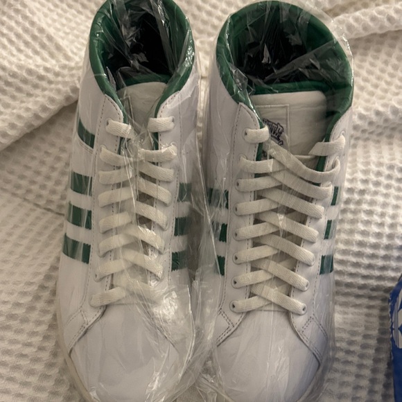 Adidas Men's White and Green High-Top Sneakers - Picture 3 of 5
